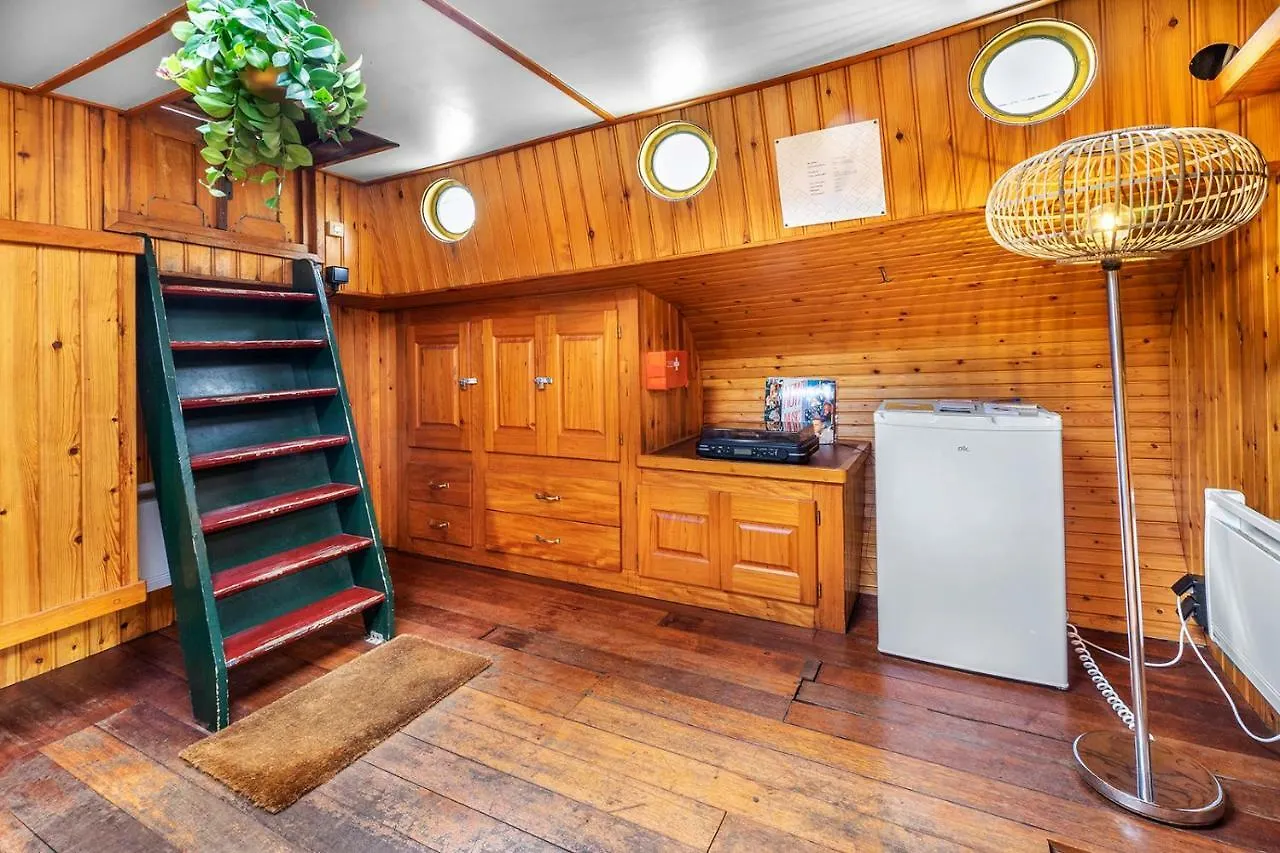 Asile Flottant Hotel Amsterdam Botel