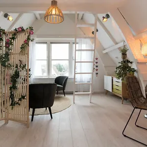 Way Up Homestay